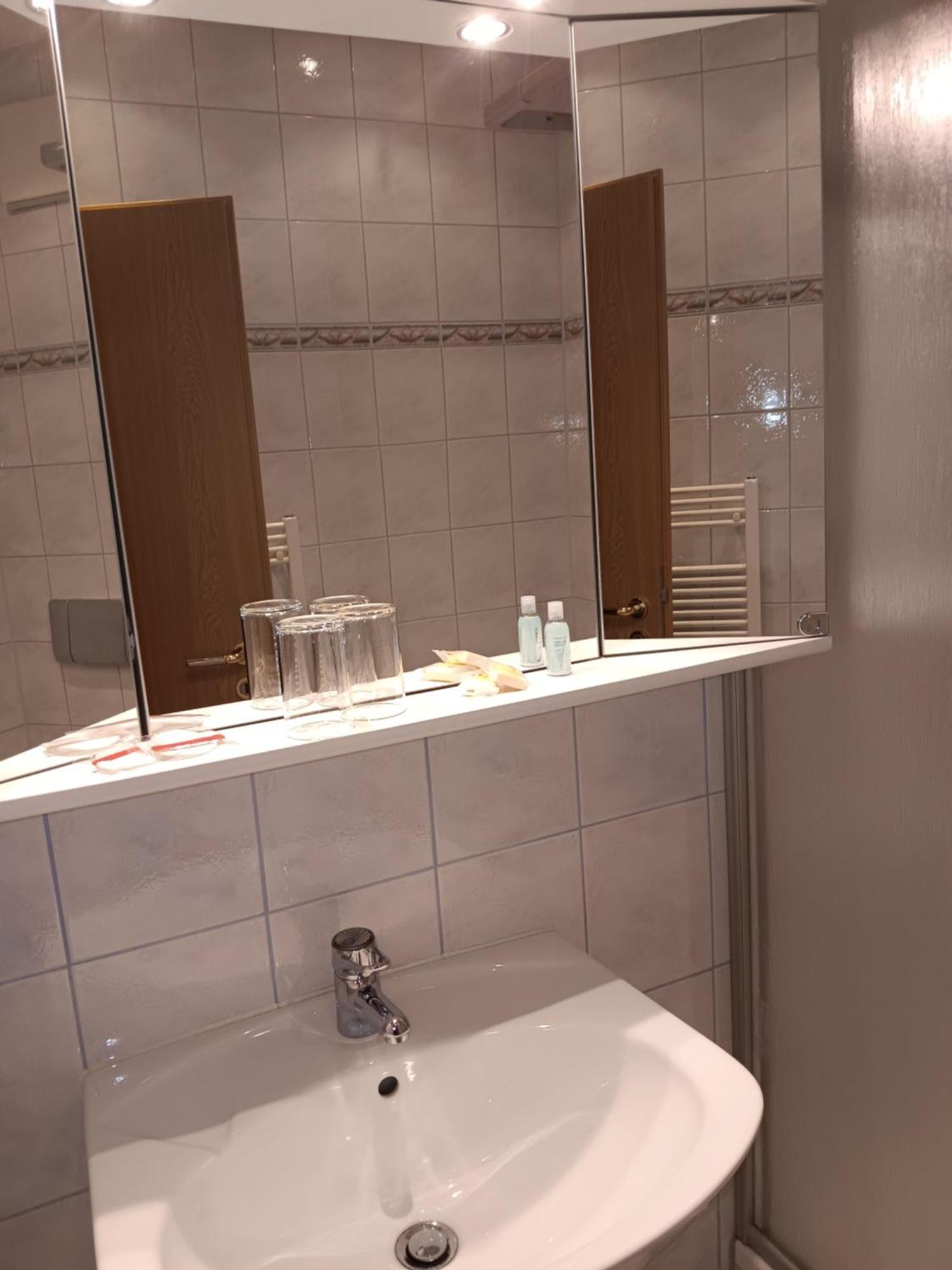 Hotel Burghof Schwarzatal Ngoại thất bức ảnh